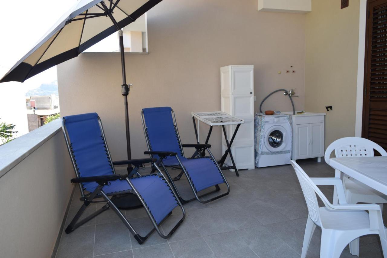 Casa Vacanze Lombardo سانتا تيريزا دي ريفا المظهر الخارجي الصورة