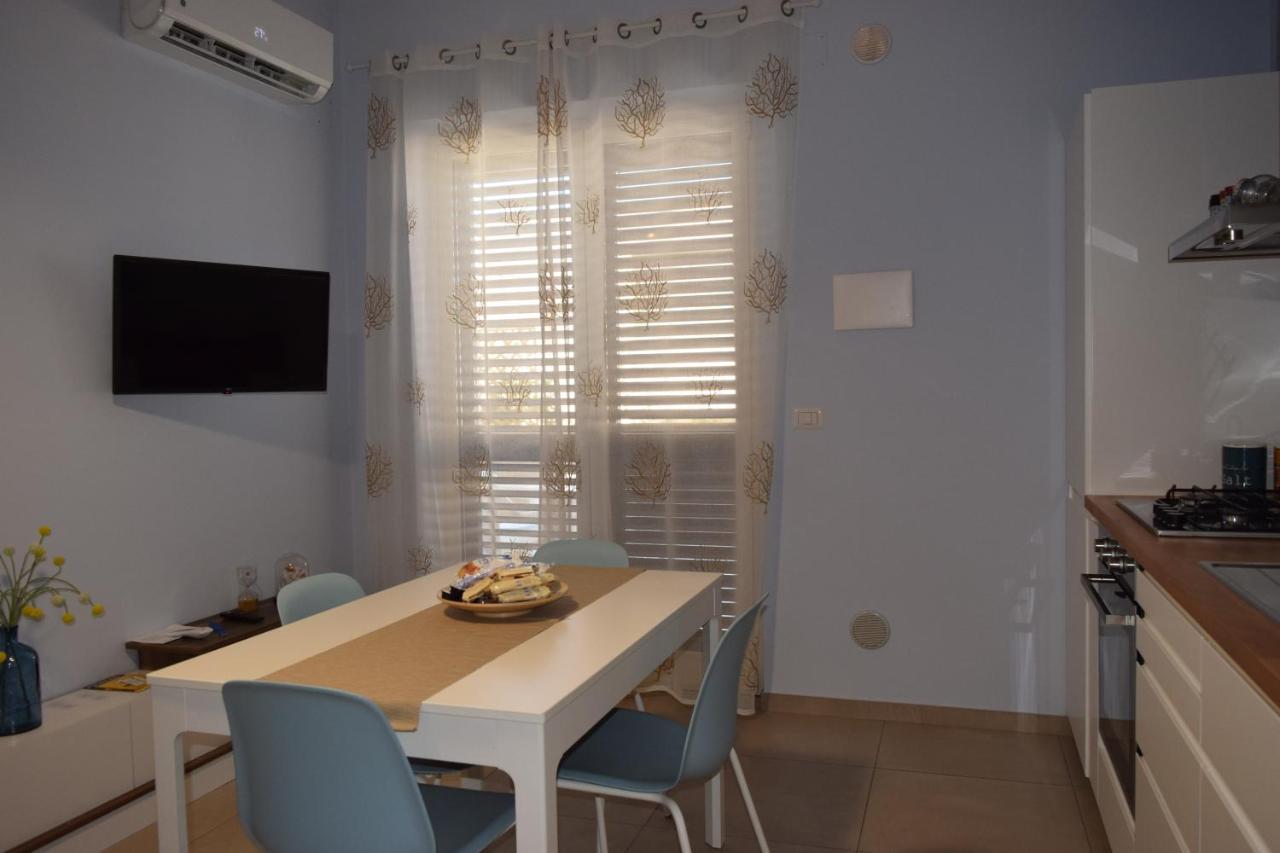 Casa Vacanze Lombardo سانتا تيريزا دي ريفا المظهر الخارجي الصورة