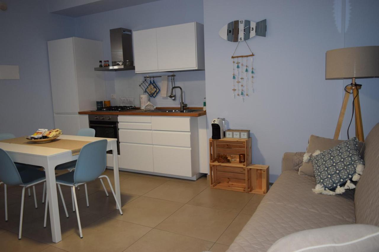 Casa Vacanze Lombardo سانتا تيريزا دي ريفا المظهر الخارجي الصورة