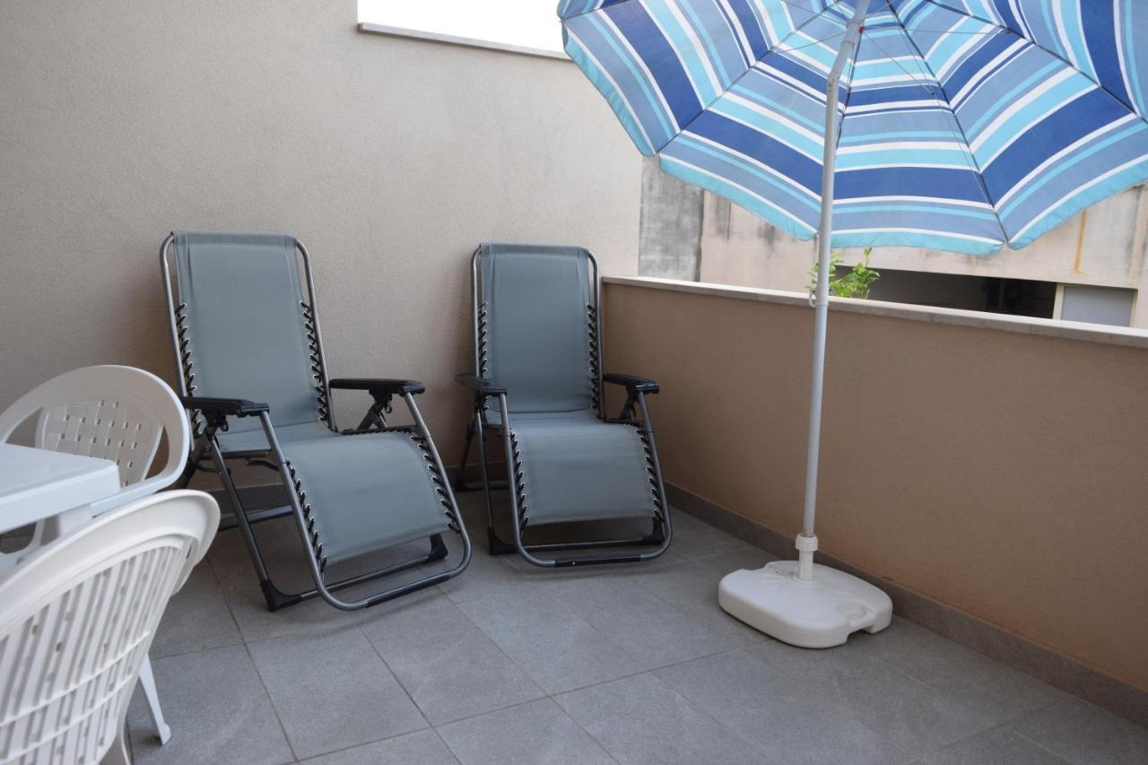 Casa Vacanze Lombardo سانتا تيريزا دي ريفا المظهر الخارجي الصورة