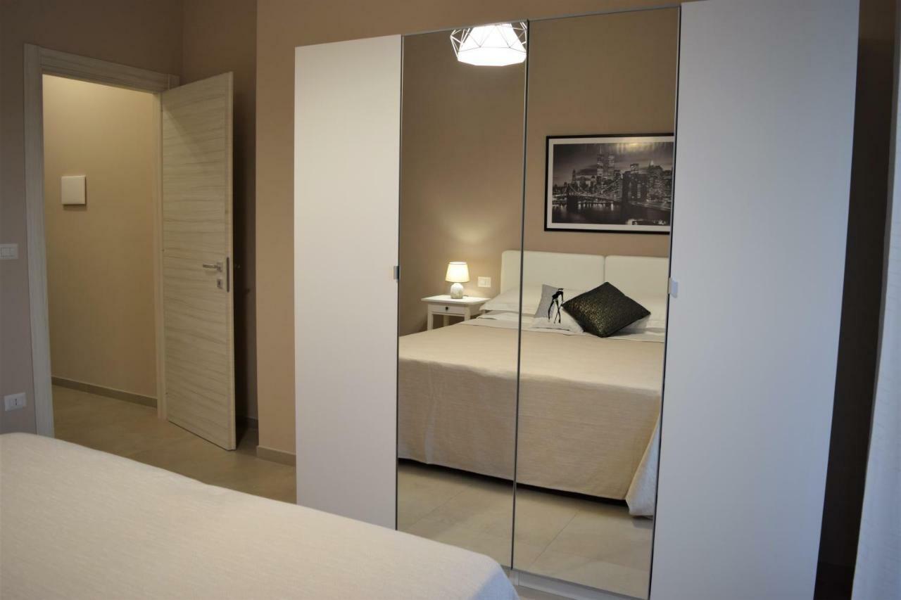 Casa Vacanze Lombardo سانتا تيريزا دي ريفا المظهر الخارجي الصورة