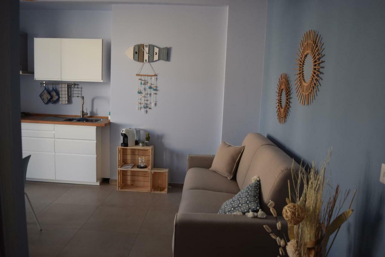Casa Vacanze Lombardo سانتا تيريزا دي ريفا المظهر الخارجي الصورة